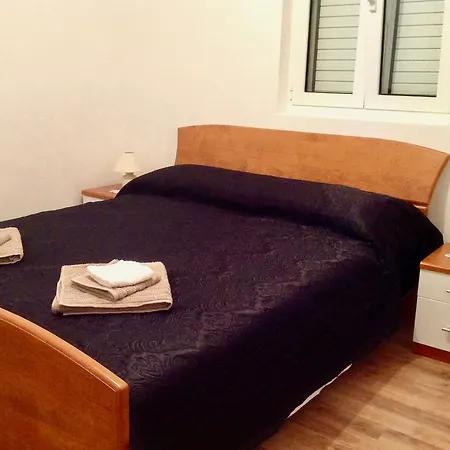 Apartman Feel Right At With Our Spacious Apartment! Perfect For An Island Getaway *